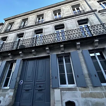 Le Republique - Logements Avec Jardin Situes En Plein Coeur De Ville Et Proche Des Thermes Rochefort  Exterior foto