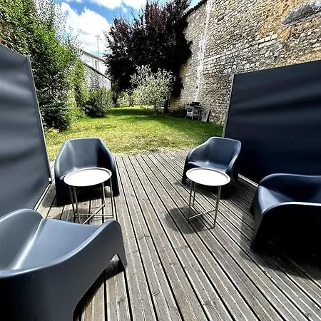 Le Republique - Logements Avec Jardin Situes En Plein Coeur De Ville Et Proche Des Thermes Rochefort  Exterior foto