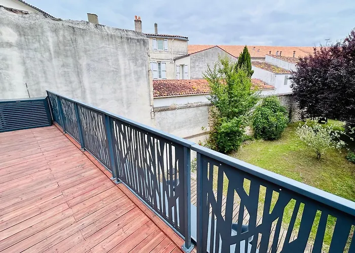 Le Republique - Logements Avec Jardin Situes En Plein Coeur De Ville Et Proche Des Thermes
