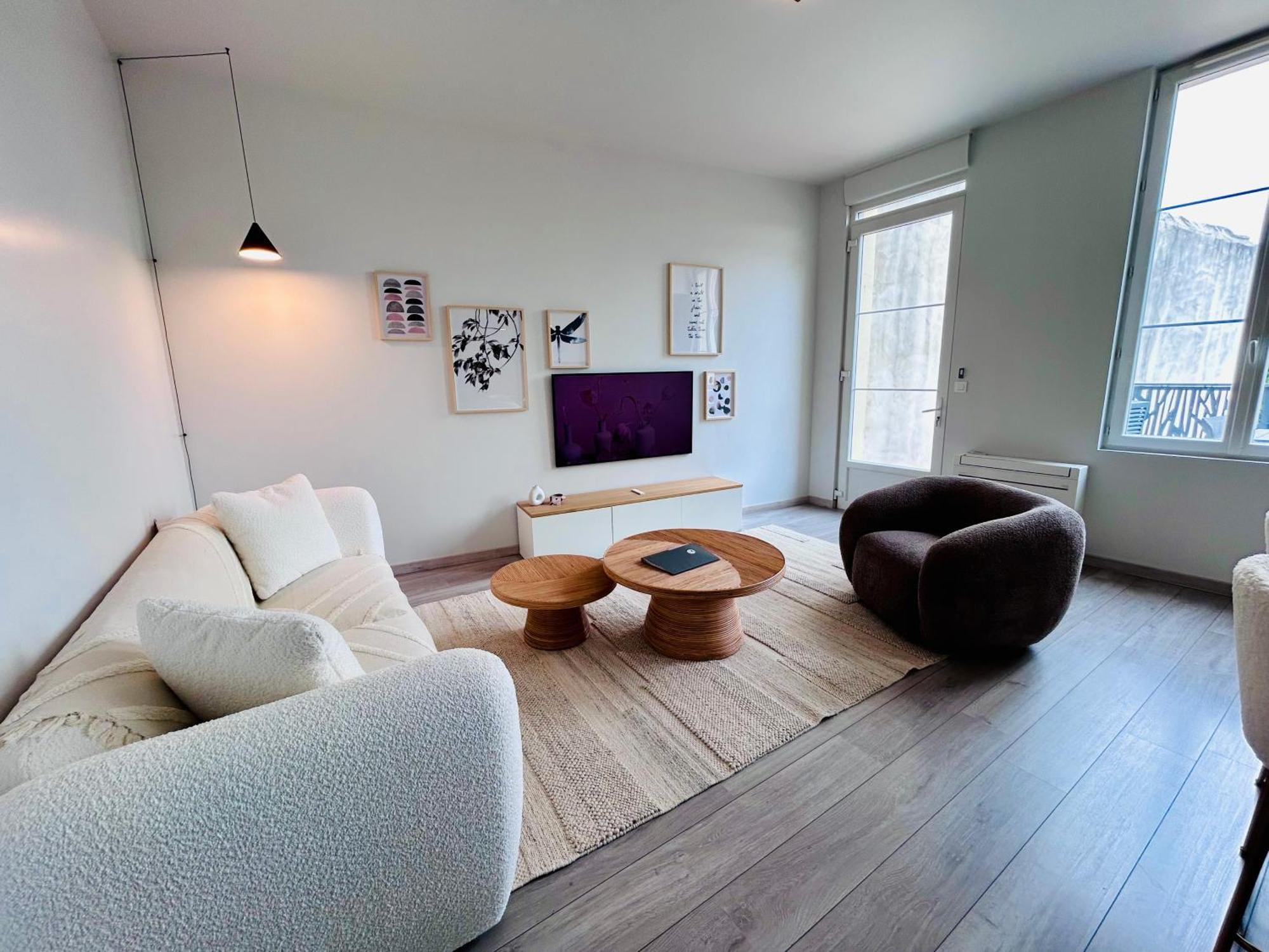 Appartement Le Republique - Avec Jardin Situes En Plein Coeur De Et Proche Des Thermes